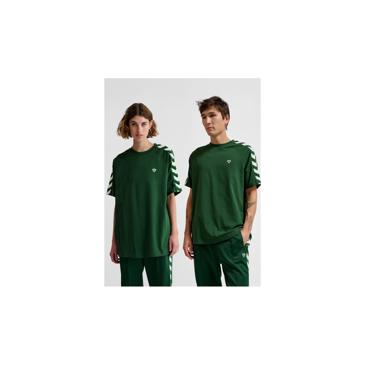 CAMISETA HUMMEL hmlARCHIVE...