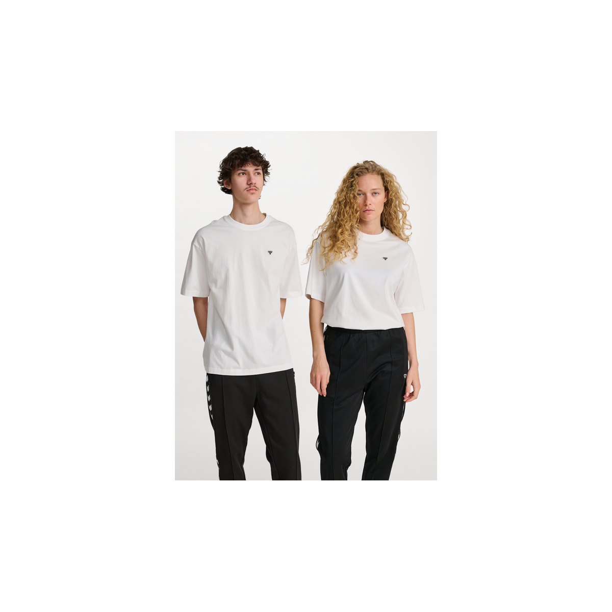 CAMISETA HUMMEL BLANCO hmlLOOSE BEE